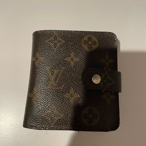 LV wallet